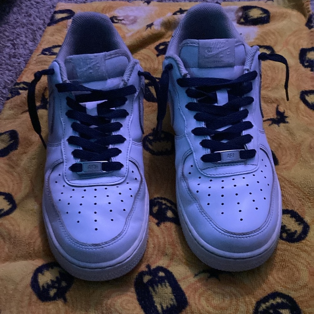 1 Year Af1 Not Bad Condition Barely Creased Not B… - image 2